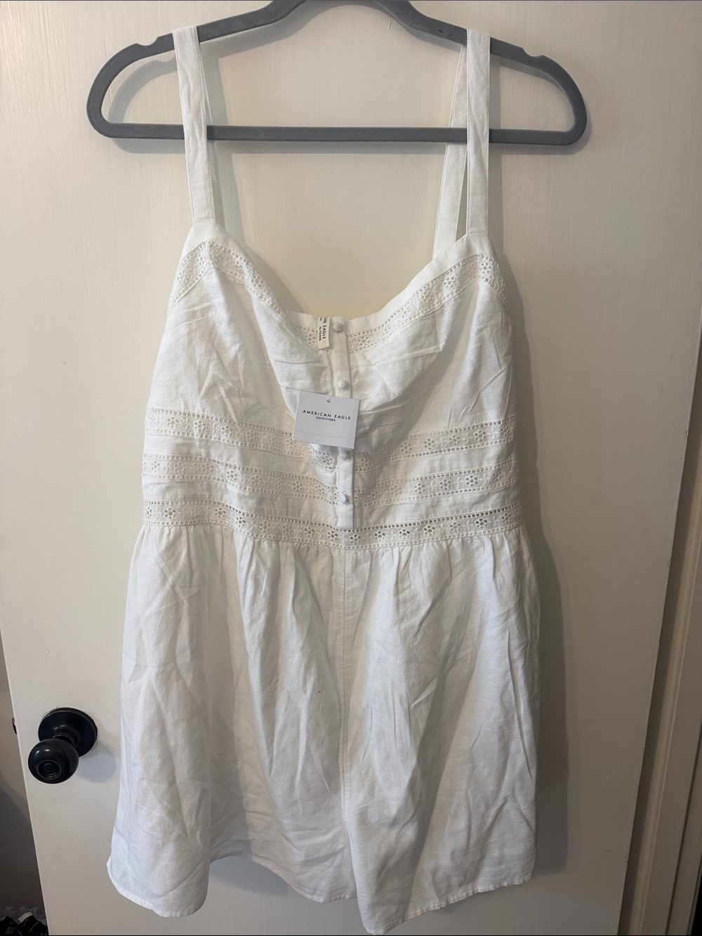 NWT American Eagle Outfitters White Eyelet Button-Front Romper XL